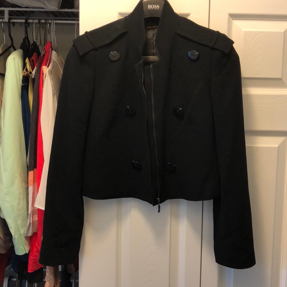🥳 CLOSET CLOSEOUT!! Carla Zampatti short blazer